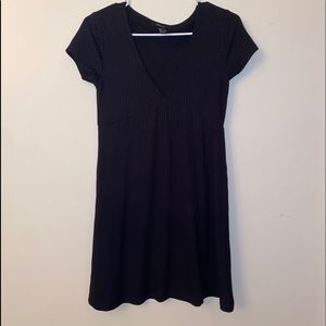 Medium, ribbed dress